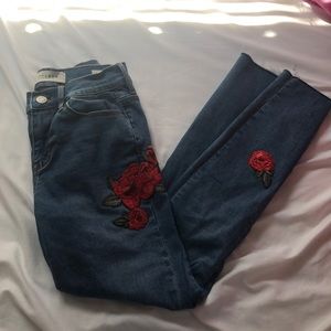 Pacsun Super Stretch Embroidered Ankle Jeggings